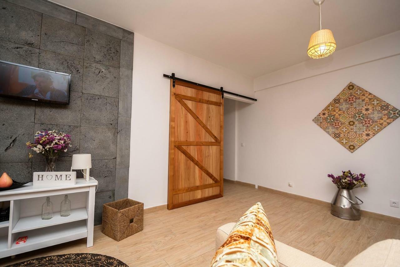 Basalto Negro Al Hotel Angra do Heroismo Ngoại thất bức ảnh